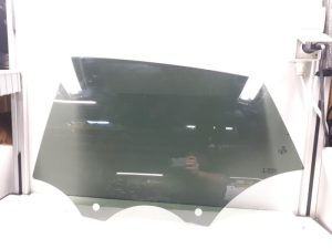 22619803 – 8W8845205A – Portierruit 4Deurs links-achter