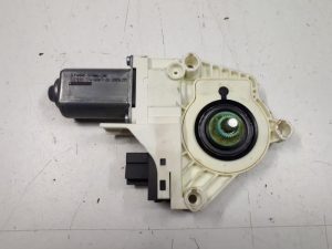 22653997 – 4F0959802C – Raammotor Portier