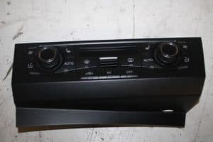 17816771 – 8T1820043AQXZF – Climatronic Paneel