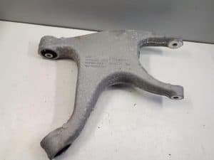 22848356 – 8R0505312F – Draagarm onder rechts-achter