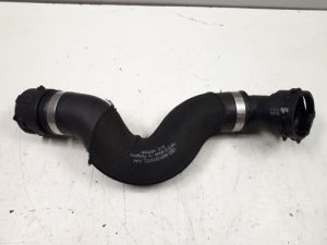 22975091 – 4M0122101CL – Radiator hose