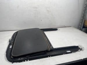 23076318 – 4G5877255A – Schiebedach