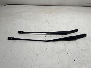 23076300 – 8W19554081P9, 8W19554071P9, 8W1955408, 8W1955407 – Ruitenwisserarm set