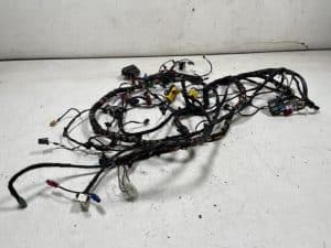 23282571 – 8W1970102, 8W1970161, 8W1970327, 8W0970323A, 8W1970000B, 8W0970349, 8W1970164A, 8W1970016C, 8W1970029D, 8W1970012, 8W1970267, 8W1970100D, 8W1970317F, 8W1970076B, 8W1970375, 8W1970212A, 8W1970162 – Kabelbaum