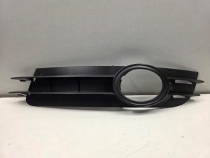 23502760 – 4F0807681A01C – Stoßstangenrost