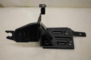 17795890 – 6R1614235C – Steun (diversen)