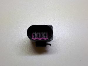 18003667 – 1J0973814 – Stekker