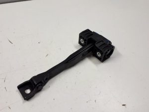 19993557 – 4KE839249 – Türfänger 4-türig links hinten