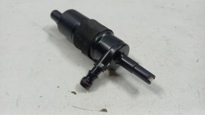 23764986 – 3B7955681 – Pomp koplampsproeier