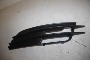 17807441 – 4G08076829B9 – Bumper grille