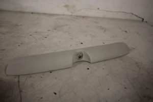17824606 – 8D5827576H – Tailgate handle
