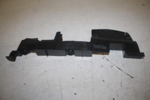 17809418 – 8E0121284Q – Luchtgeleider