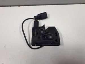 18046751 – 4G0823509D – Schlossmechanik Motorhaube