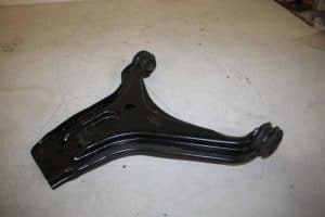 18523827 – 895407147 – Front wishbone, left