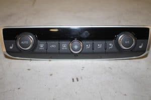 17822246 – 83A820043AIMJ – Climatronic Paneel