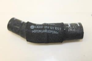 17795173 – 059121105F – Radiator hose