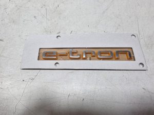 22817214 – 4KE8536013Q7 – Emblem