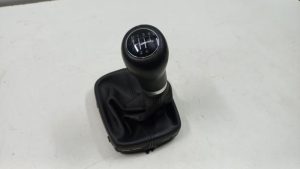 23656317 – 8P0863278BN73G – Gear stick cover