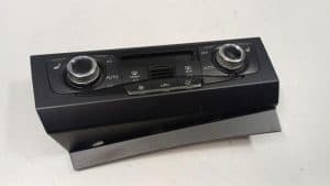 23616012 – 8K2820043TXZF – Climatronic Paneel