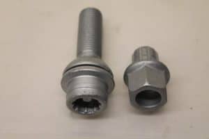 17795393 – 7M3601139C054 – Wheel bolt