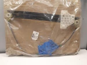 20796884 – 8E0839461C – Ruitmechaniek 4Deurs links-achter