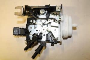 17787343 – 4A2837015E – Deurslot Mechaniek 4Deurs links-voor