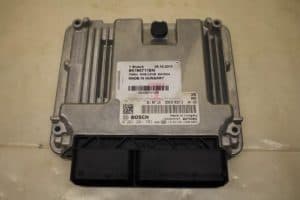 17798770 – 8K1907115M – Engine management computer