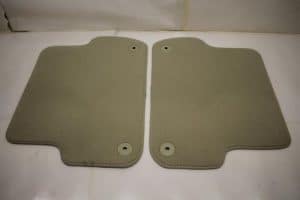 17795750 – 8E0864450A9BA – Matten Set