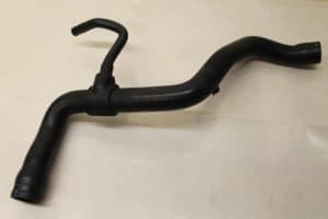 17795403 – 8D0121101F – Radiator hose