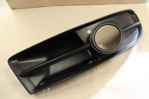 17787785 – 8E0807682G01C – Stoßstangenrost