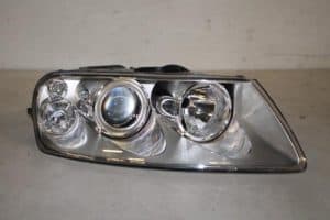 17821041 – 7L6941018BF – Koplamp rechts