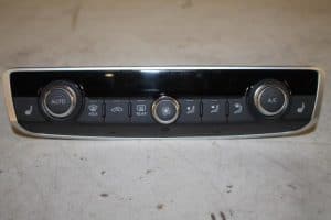 17822244 – 83A820043AIMJ – Climatronic Paneel