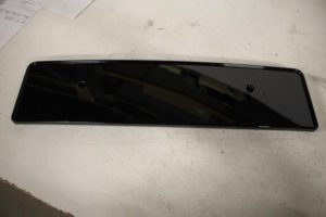 17818771 – 8V4807287HT94 – Kentekenplaathouder voor