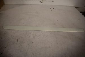 17805183 – 8E0853964GRU – Portierbeschermer 4deurs rechts-achter