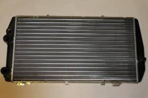 17787660 – 443121253B – Kühler