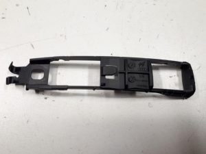 20057138 – 8V0837110A – Front door handle 4-door, right