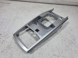 23786215 – 4F1864261AR4T4 – Mittelkonsole