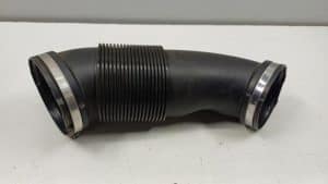 23924674 – 059129615N – Air intake hose