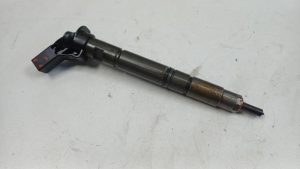 23935202 – 059130277CR – Einspritzdüse (Diesel)