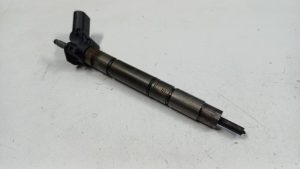 23973946 – 059130277CH – Einspritzdüse (Diesel)