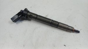 23935201 – 059130277CR – Einspritzdüse (Diesel)