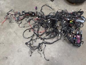 23940681 – 8W6974000, 8W6974076D, 8W6974086, 8W6974138, 8W6974267B, 8W6974165, 8W6974329, 8W6974217, 8W6974412, 8W6974771H, 8W6974244, 8W6974374K, 8W6974081D, 8W6974376J, 8W6974079D, 8W6974087C, 8W6974155D, 8W6974161D, 8W6974175, 8W6974187, 8W6974373B, 8W6974415B, 8W6974727D, 8W6974225, 8W6974218, 8W6974021, 8W6974097D, 8W6974082, 8W6974100K, 8W6974156, 8W6974164D, 8W6974323D, 8W6974189B, 8W6974219C, 8W6974419, 8W6974266, 8W6974256, 8W6974920B, 8W6974191, 8W6974029M, 8W6974085, 8W6974124B, 8W6974909, 8W6974291B, 8W6974327B, 8W6974357B, 8W6974375D, 8W6974677B, 8W6974246, 8W6974183, 8W6974226, 8W6974330B, 8W6974136F – Kabelbaum