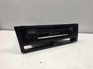 23823841 – 8R1035670G – Multi-media control unit