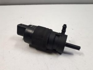 23783100 – 1K5955651 – Ruitensproeierpomp voor