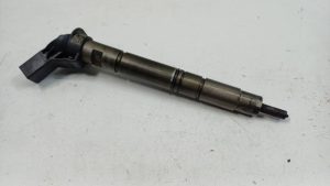 23973959 – 059130277CH – Einspritzdüse (Diesel)