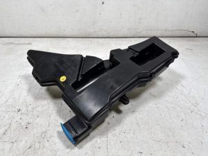 23894027 – 8W6955451E – Ruitensproeiertank voor