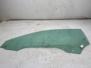 23890747 – 8W6845201, 8W6845201A – Door window 2-door, left