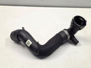 23956853 – 8W0122101AM – Radiator hose