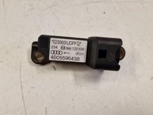 24071992 – 4B0959643B – Airbag Sensor