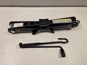 24082256 – 8W0011031D – Wagenheber